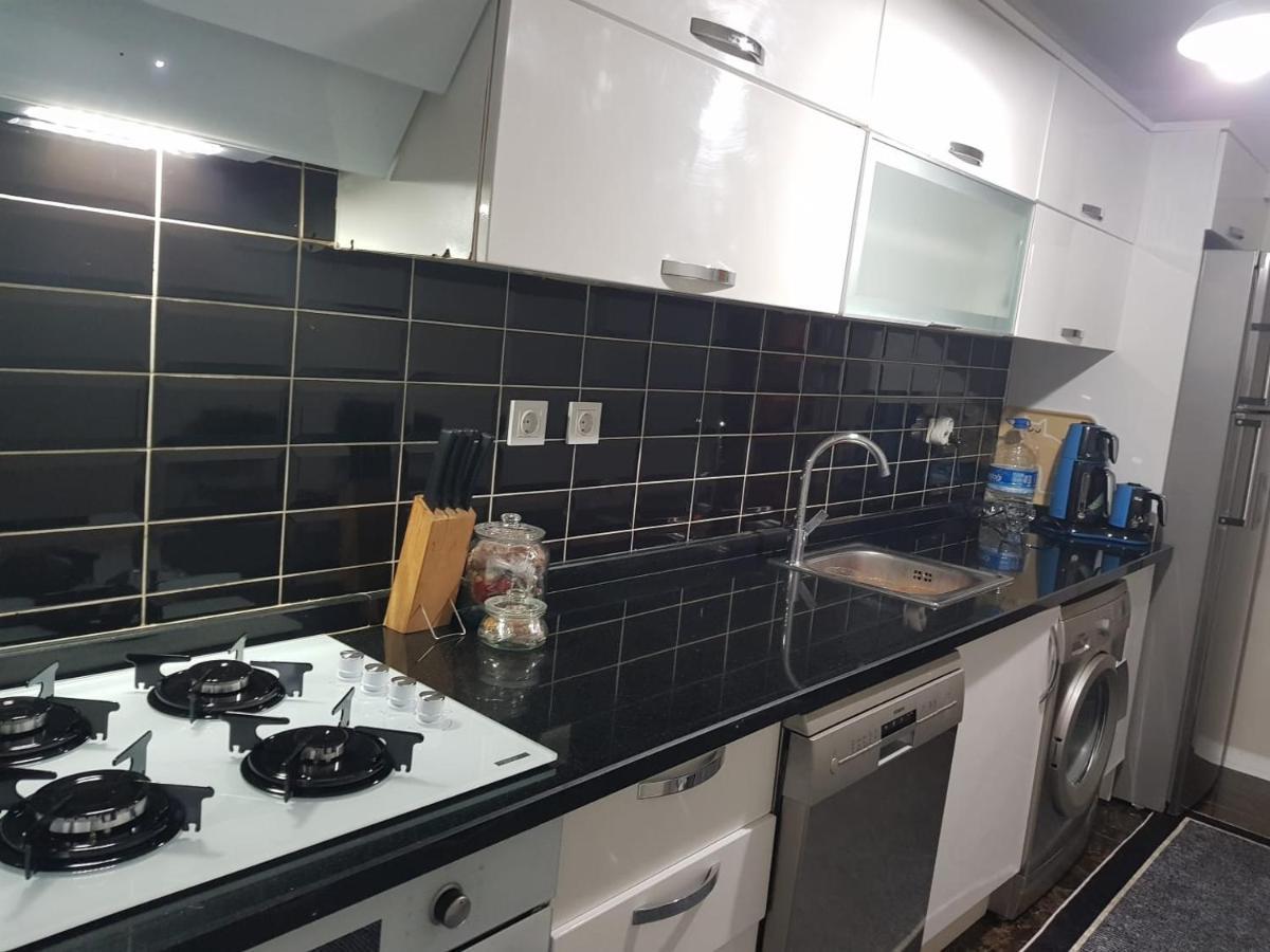 5 Minutes To Subway Apartment Istanbul Bagian luar foto