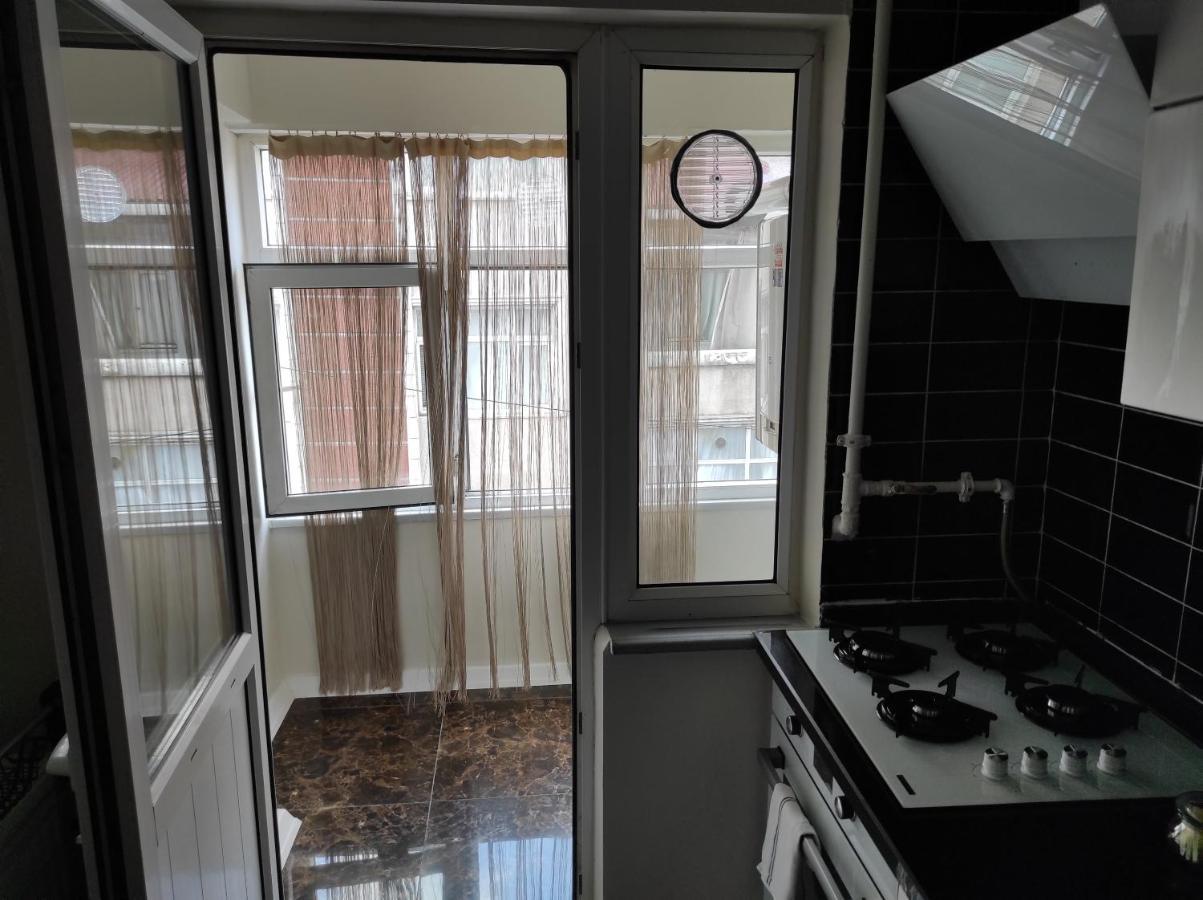 5 Minutes To Subway Apartment Istanbul Bagian luar foto