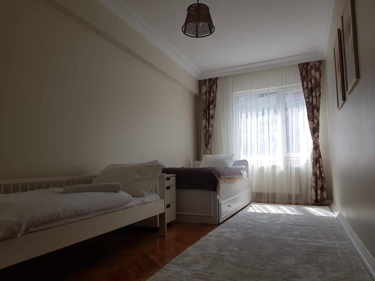 5 Minutes To Subway Apartment Istanbul Bagian luar foto